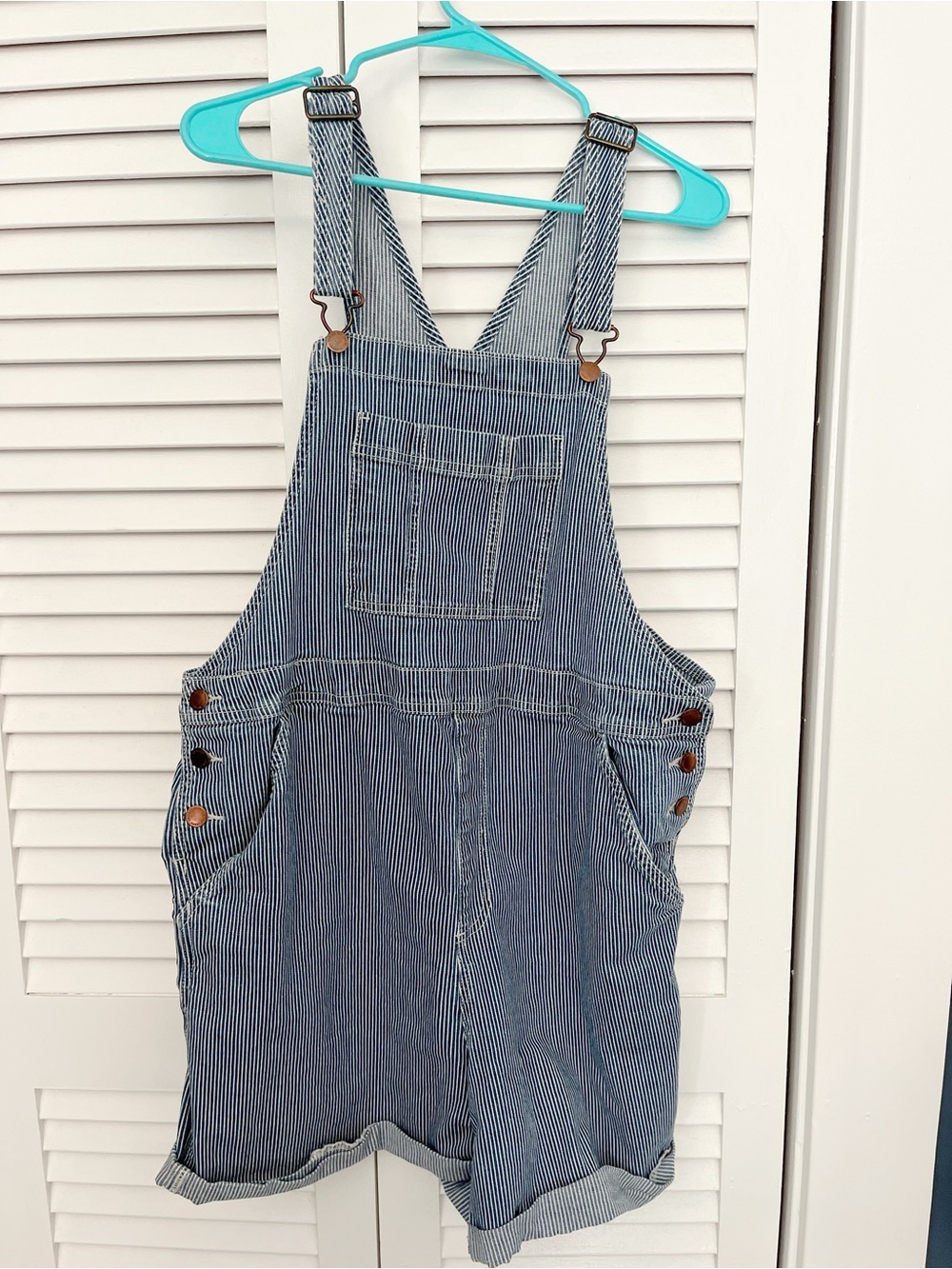 Universal thread striped shorts overalls size 14
